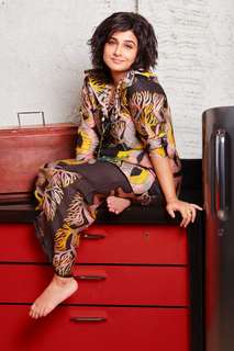 Vidya Balan feet photo thumbnail