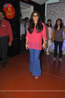 Vidya Balan feet photo thumbnail