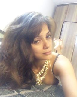 Vidya Malvade feet photo 17