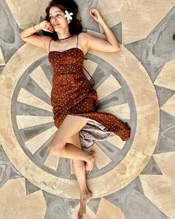 Vidya Malvade feet photo 9