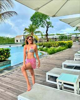 Vidya Malvade feet photo 14