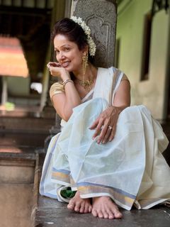 Vidya Malvade feet photo 10