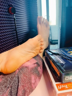 Vika Kisimyaka feet photo 20