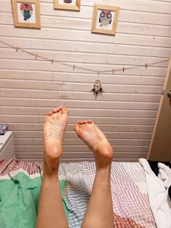 Vika Kisimyaka feet photo 17