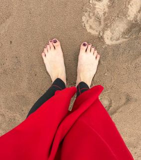 Vika Kisimyaka feet photo 1