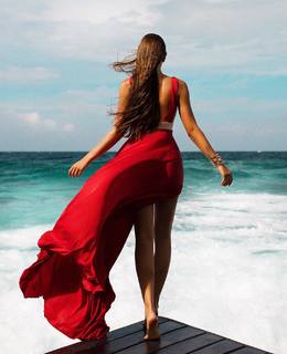 Viki Odintcova feet photo thumbnail