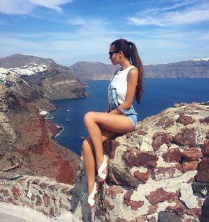 Viki Odintcova feet photo thumbnail