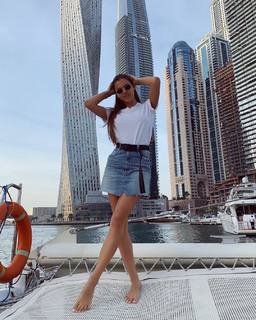 Viki Odintcova feet photo thumbnail