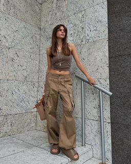 Viki Odintcova feet photo thumbnail