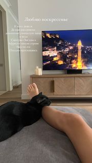 Viki Odintcova feet photo thumbnail