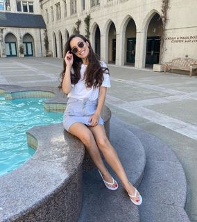 Viktoriya Dayneko feet photo 6