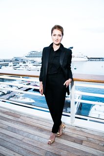 Viktoriya Isakova feet photo 11
