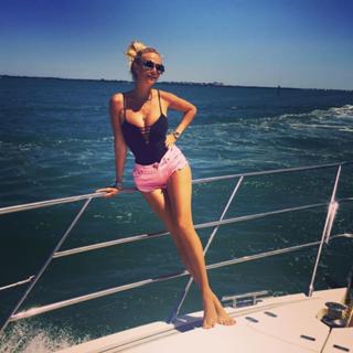 Viktoriya Lopyreva feet photo 4