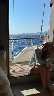Viktoriya Lopyreva feet photo 4