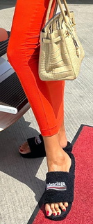 Viktoriya Lopyreva feet photo 4
