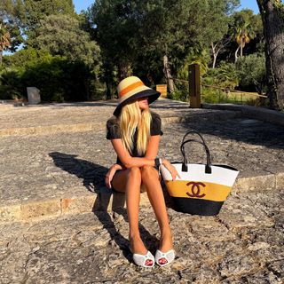 Viktoriya Lopyreva feet photo 3