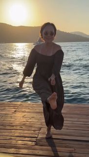 Viktoriya Tarasova feet photo 2