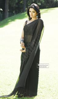 Vimala Raman feet photo 7