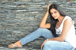 Vimala Raman feet photo 4