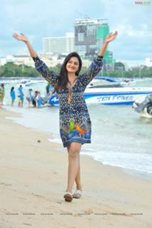 Vimala Raman feet photo 16