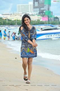 Vimala Raman feet photo 13