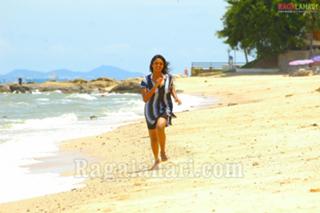 Vimala Raman feet photo 16