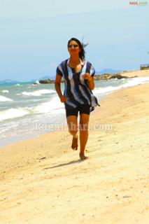 Vimala Raman feet photo 11