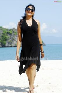 Vimala Raman feet photo 1