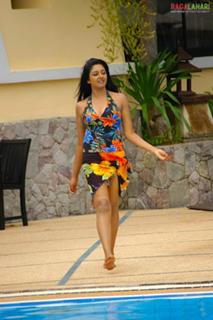 Vimala Raman feet photo 19