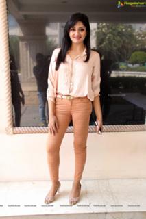 Vimala Raman feet photo 2