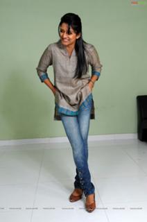 Vimala Raman feet photo 18