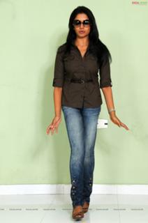 Vimala Raman feet photo 5