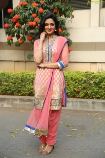 Vimala Raman feet photo 15