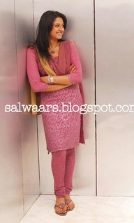 Vimala Raman feet photo 3