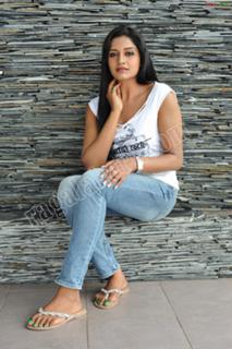 Vimala Raman feet photo 9