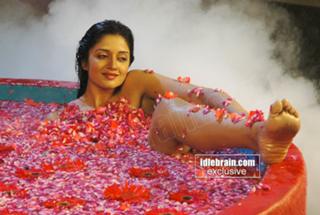 Vimala Raman feet photo 12