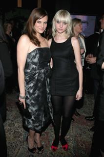 Vinessa Shaw feet photo thumbnail