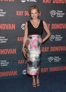 Vinessa Shaw feet photo thumbnail