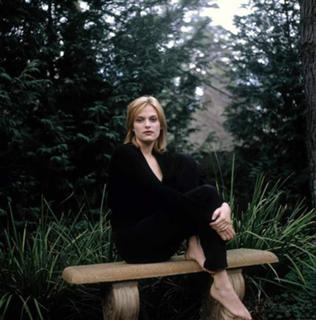 Vinessa Shaw feet photo thumbnail