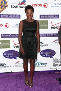 Viola Davis feet photo 16