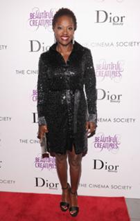 Viola Davis feet photo 15