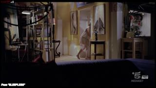 Violante Placido feet photo thumbnail