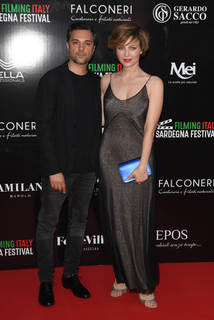 Violante Placido feet photo thumbnail