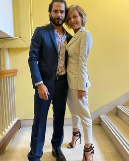 Violante Placido feet photo thumbnail