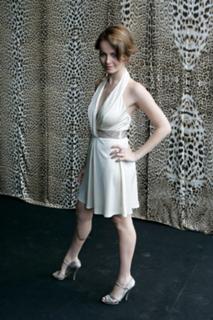 Violante Placido feet photo thumbnail