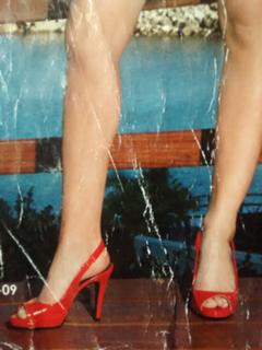 Violeta Isfel feet photo thumbnail
