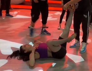 Violeta Isfel feet photo thumbnail