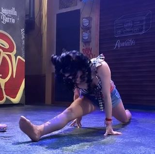 Violeta Isfel feet photo thumbnail