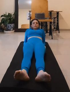 Violeta Isfel feet photo thumbnail