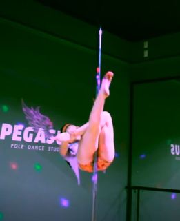 Violeta Isfel feet photo thumbnail